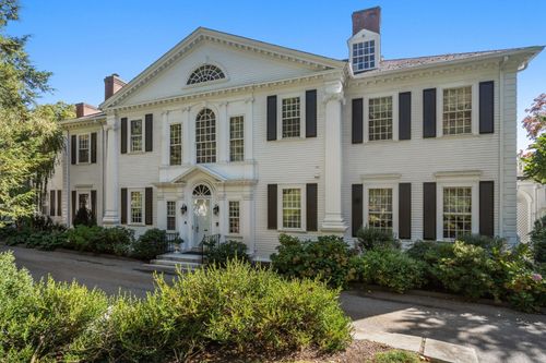 15 Catlin Rd, Brookline, MA, 02445-5748 | Card Image