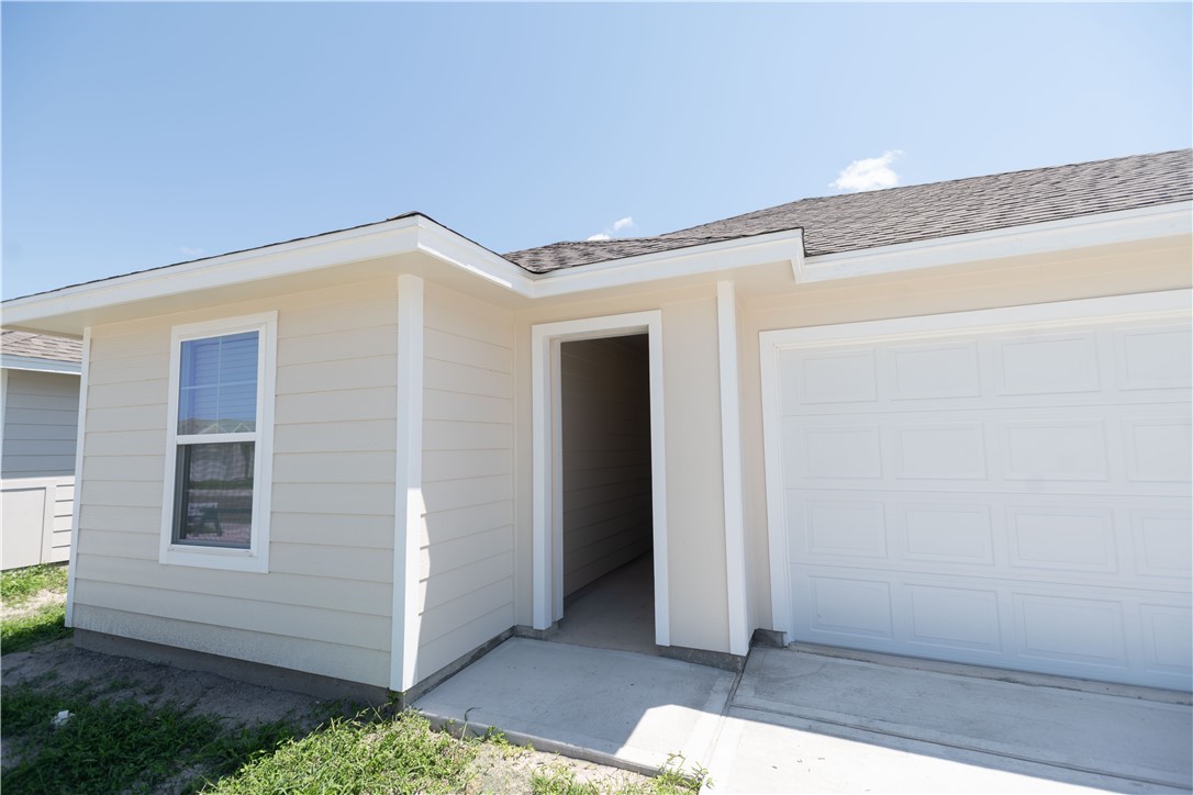 Whirlaway Dr, Corpus Christi, TX 78417