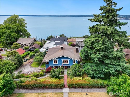 215 N Forest St, Bellingham, WA, 98225-5801 | Card Image