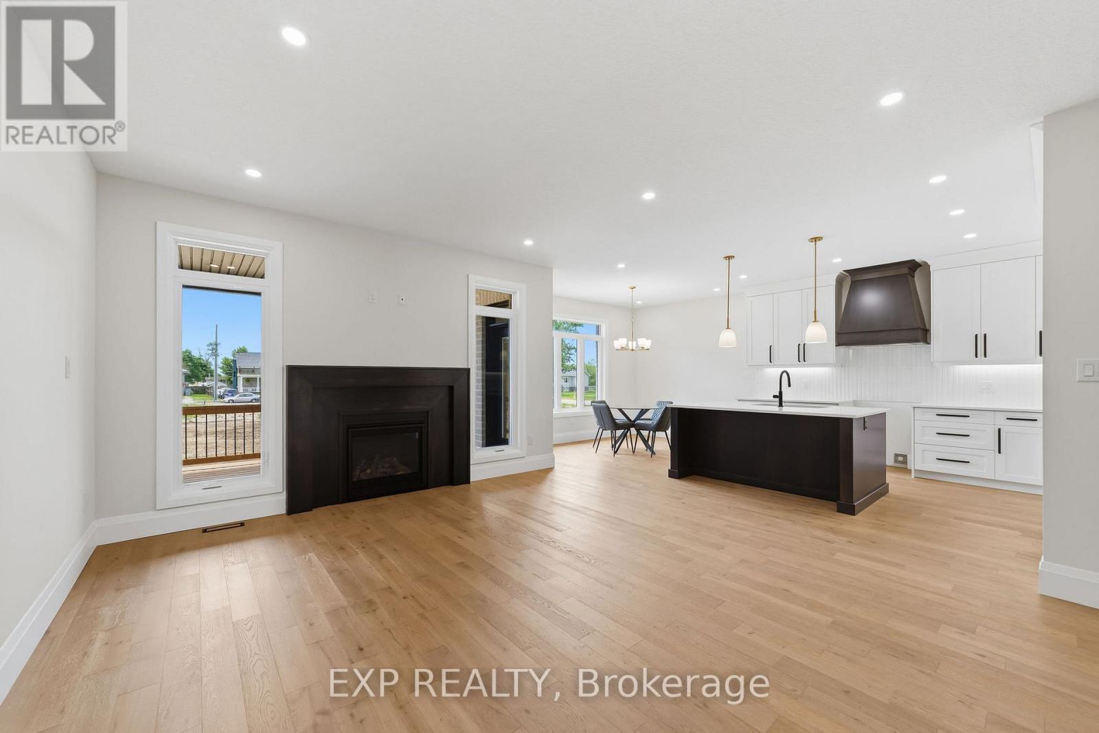 Residential in Warwick (Watford) 4