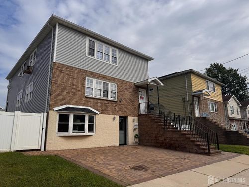 20 Noe St, Carteret, NJ, 07008-2961 | Card Image