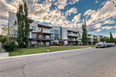 112 - 15233 1 St Se, Condo with 1 bedrooms, 1 bathrooms and 1 parking in Calgary AB | Image 2