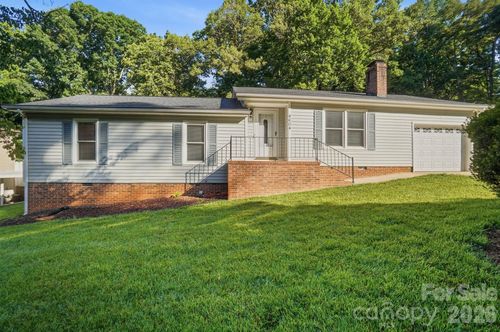 4604 Oakwood Cir, Gastonia, NC, 28056-9037 | Card Image