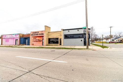 19606 Joy Rd, Detroit, MI, 48228-2927 | Card Image