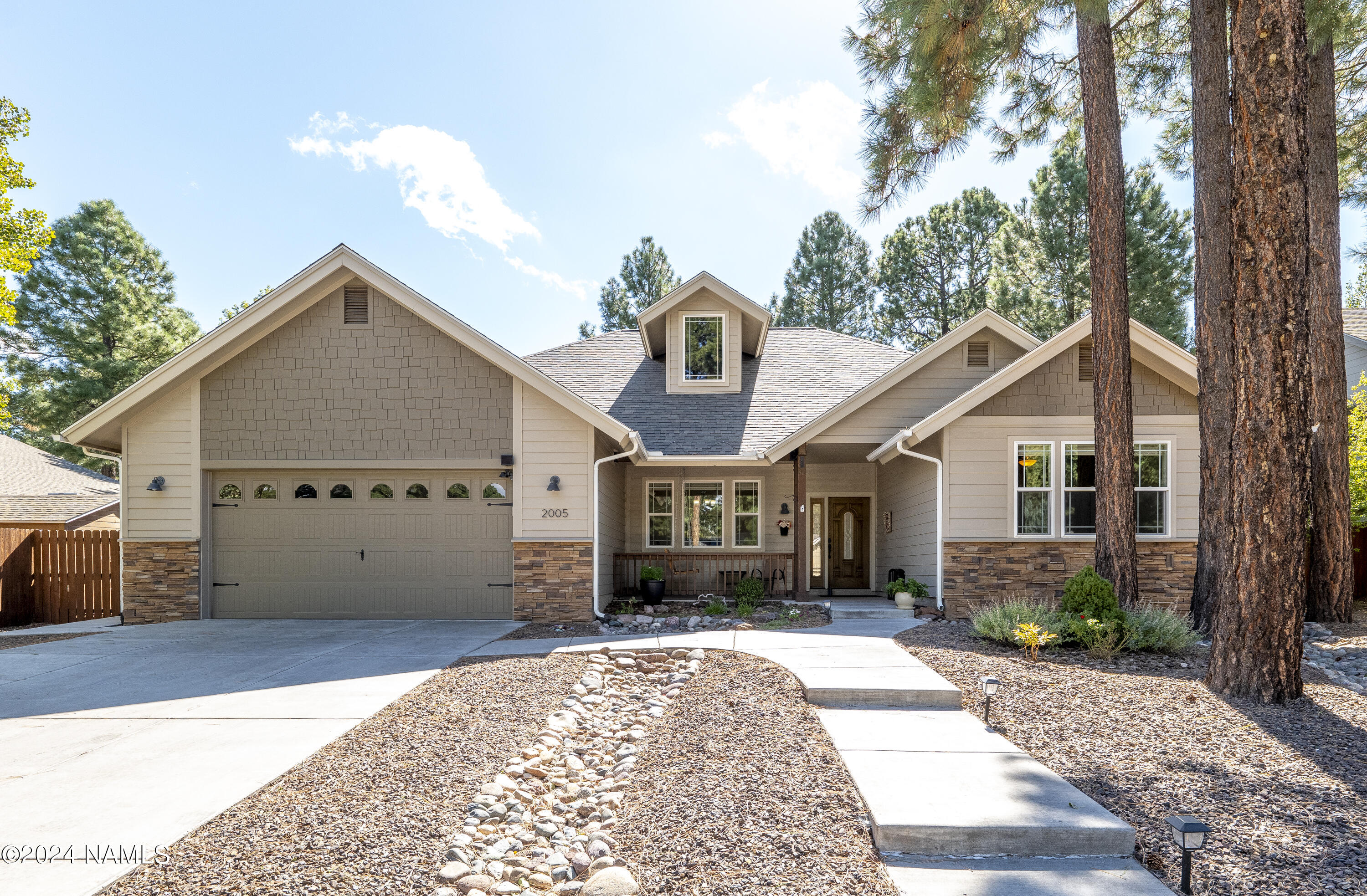 University Ave, Flagstaff, AZ 86001