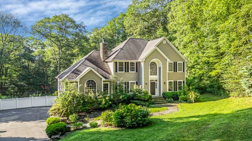 38 Marlin Rd, Sandy Hook, CT, 06482-1359 | Card Image