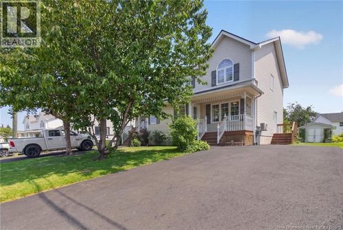 24 Stoneham Dr, Moncton, NB, E1G4Z6 | Card Image