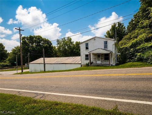 2682 E Turkeyfoot Lake Rd, Uniontown, OH, 44685-8156 | Card Image