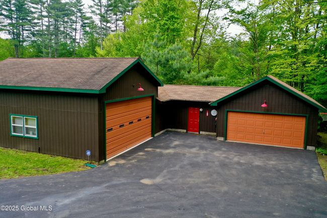 1370 Garage | Image 14
