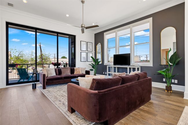 201 Carroll St, Townhouse with 3 bedrooms, 4 bathrooms and null parking in Fort Worth TX | Image 10