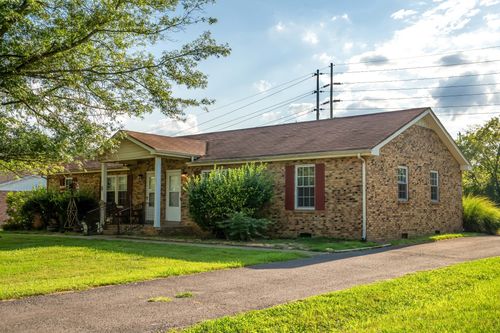 1184 Meadowview Dr, Gallatin, TN, 37066-4028 | Card Image