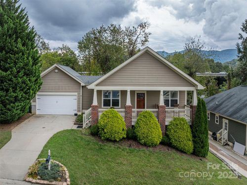 21 Byrdcliffe Ln, Asheville, NC, 28805-4504 | Card Image
