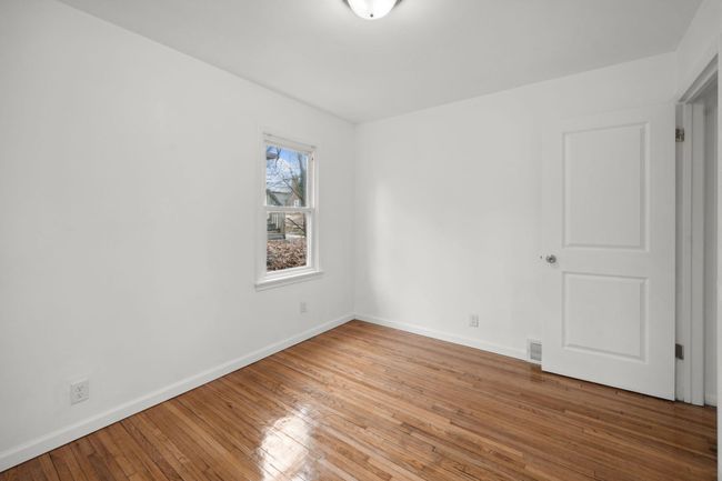1119 6 Th St E, House other with 5 bedrooms, 2 bathrooms and null parking in Saint Paul MN | Image 9