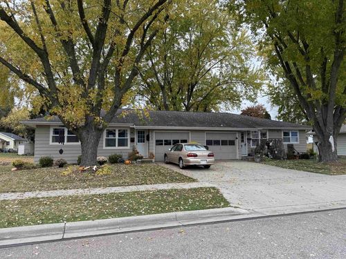 321 John Adams St, SAUK CITY, WI, 53583-1114 | Card Image