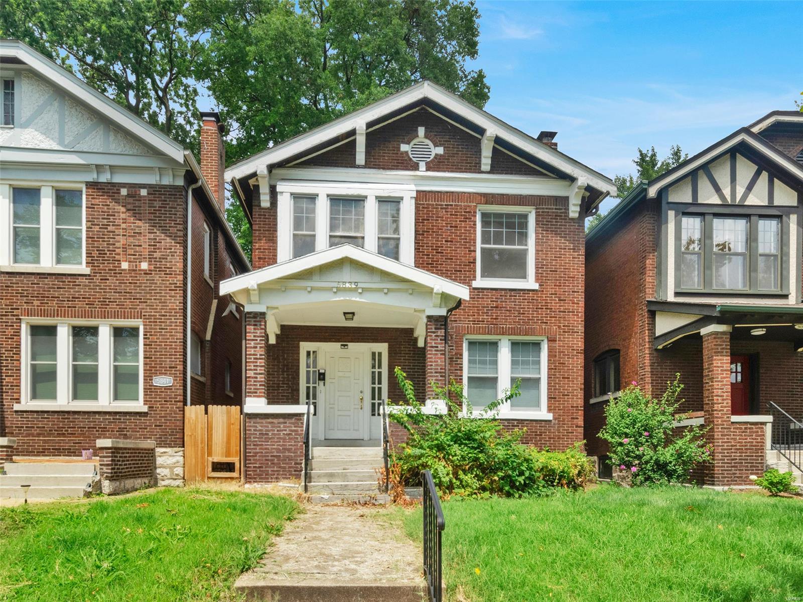 Pershing Ave, Saint Louis, MO 63112