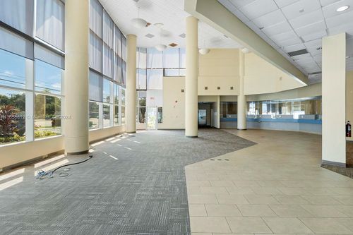ground-floor-retail-6245 N Federal Hwy, Fort Lauderdale, FL, 33308-1998 | Card Image
