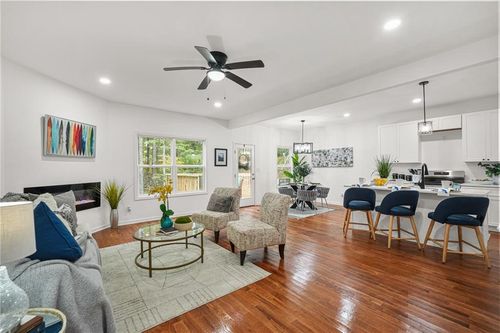 3925 Pine Shore Cir, Gainesville, GA, 30501 | Card Image