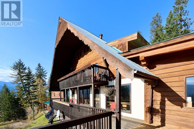 3483 Highway 95, House other with 10 bedrooms, 8 bathrooms and 20 parking in Parson BC | Image 31