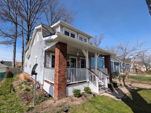 1902 Harding Dr, Wickliffe, OH, 44092-1053 | Card Image