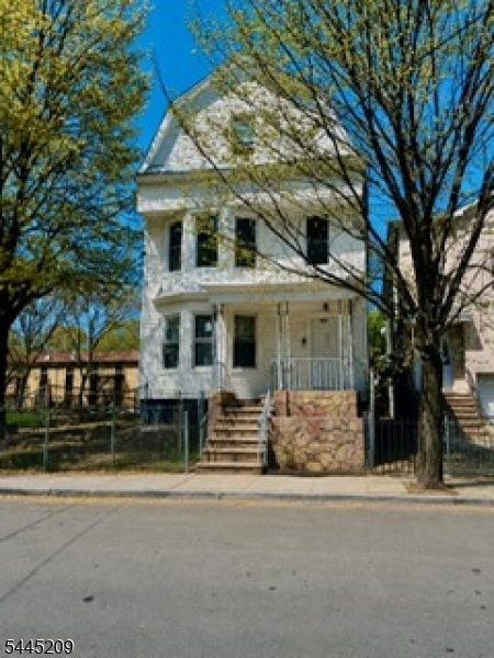 Residential Income in Newark City