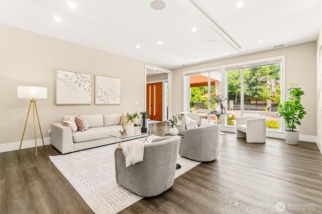 23036 35 Th Ave Se, House other with 5 bedrooms, 7 bathrooms and 3 parking in Bothell WA | Image 8