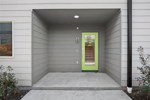 504-4713 Bryan St, Dallas, TX, 75204-6811 | Card Image