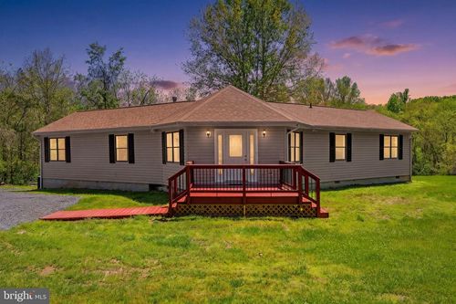 8265 Opal Rd, WARRENTON, VA, 20186-8690 | Card Image