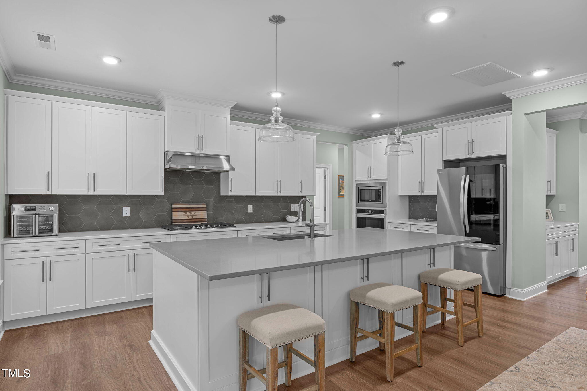 Glenville Lake Dr, Fuquay Varina, NC 27526