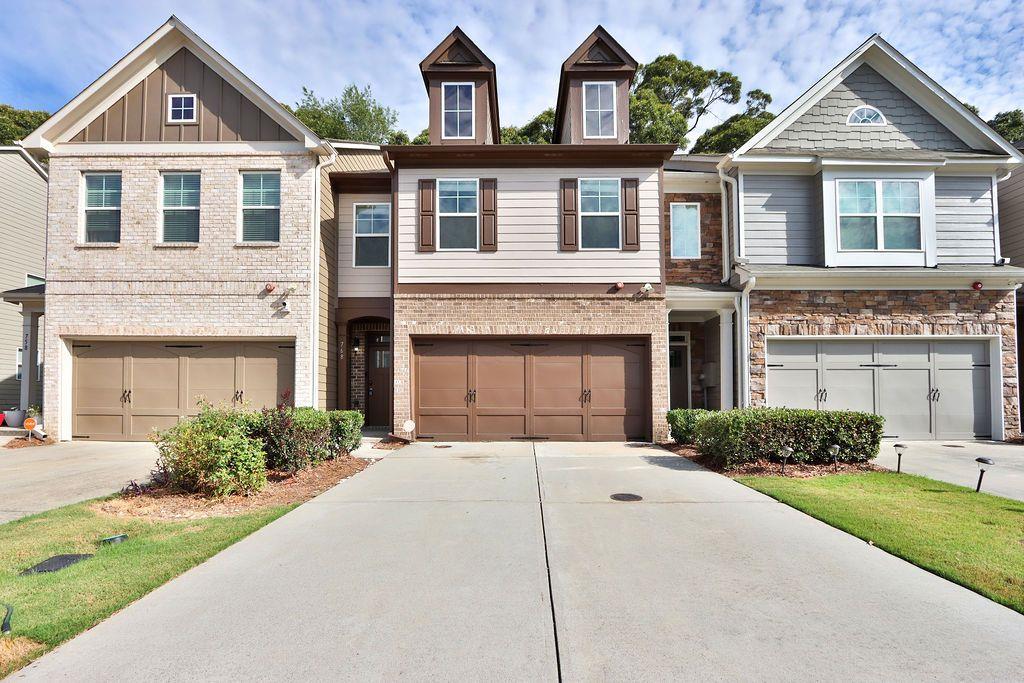 Arbor Crowne Dr, Lawrenceville, GA 30045