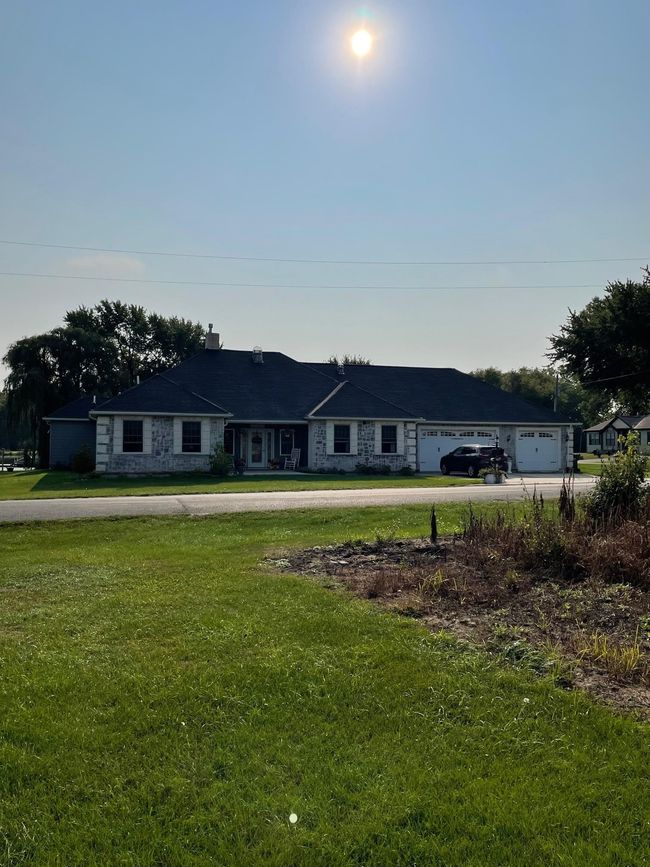 3395 1075, House other with 4 bedrooms, 3 bathrooms and null parking in Lagrange IN | Image 4