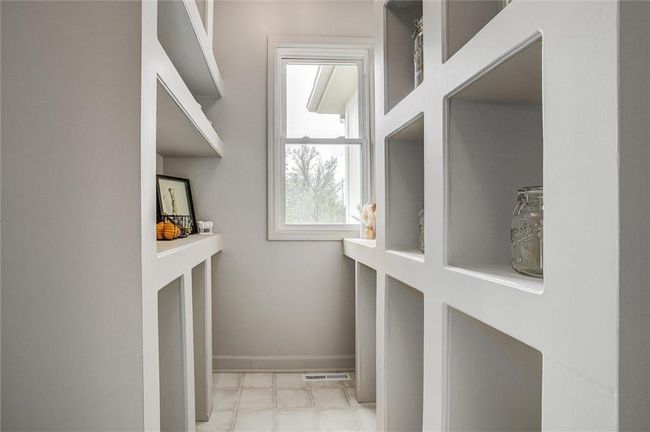 101 Sw View High Dr, House other with 5 bedrooms, 5 bathrooms and null parking in Lee's Summit MO | Image 18
