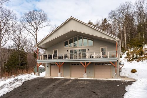 79 Burt Rd, Westhampton, MA, 01027-9622 | Card Image