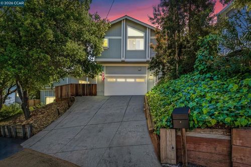 2280 N Crest Ave, Martinez, CA, 94553-2811 | Card Image