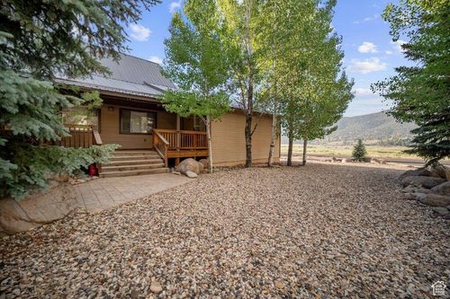 10 S 900 E, Pine Valley, UT, 84781-2067 | Card Image