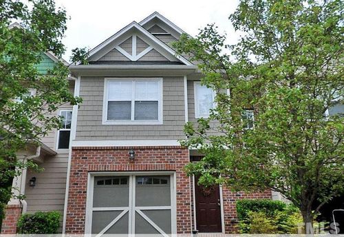 237 Linden Park Ln, Cary, NC, 27519-9118 | Card Image