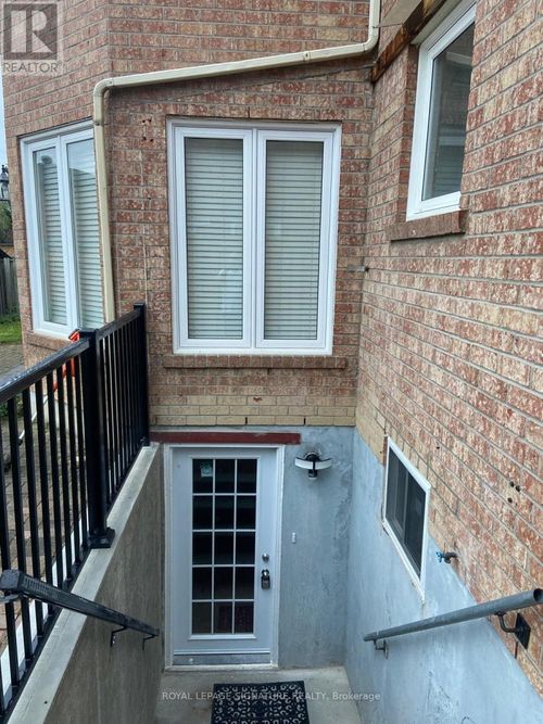 3163 Galbraith Drive, Mississauga (Erin Mills), ON, L5L3Y9 | Card Image