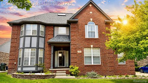 4493 Saint Albans Dr, Sterling Heights, MI, 48314-1968 | Card Image