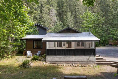 2000 Midnight Way, Squamish, BC, V0N0A4 | Card Image