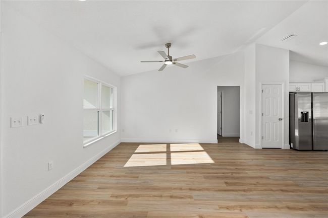 12974 Se 42 Nd Ct, House other with 3 bedrooms, 2 bathrooms and null parking in BELLEVIEW FL | Image 9