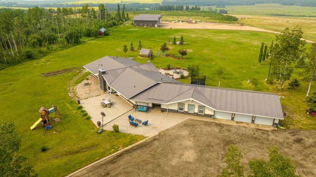 10 - 5136 Township Road 760, Home with 5 bedrooms, 3 bathrooms and 20 parking in Sexsmith AB | Image 6