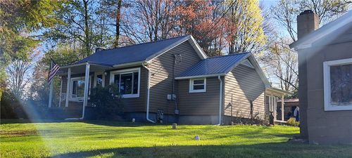 23 Oak St, Punxsutawney, PA, 15767-3454 | Card Image