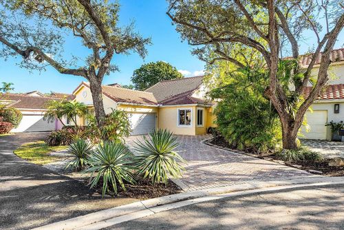 10017 Nw 4th St, Plantation, FL, 33324-7053 | Card Image