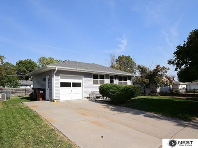 806 W Sumner Street, House other with 3 bedrooms, 1 bathrooms and 1 parking in Lincoln NE | Image 3