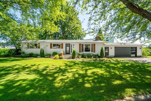 303 Wall St, Thorp, WI, 54771-9798 | Card Image