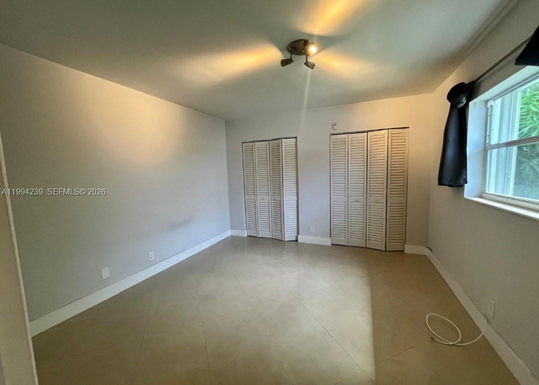Residential Lease in Hollywood 3
