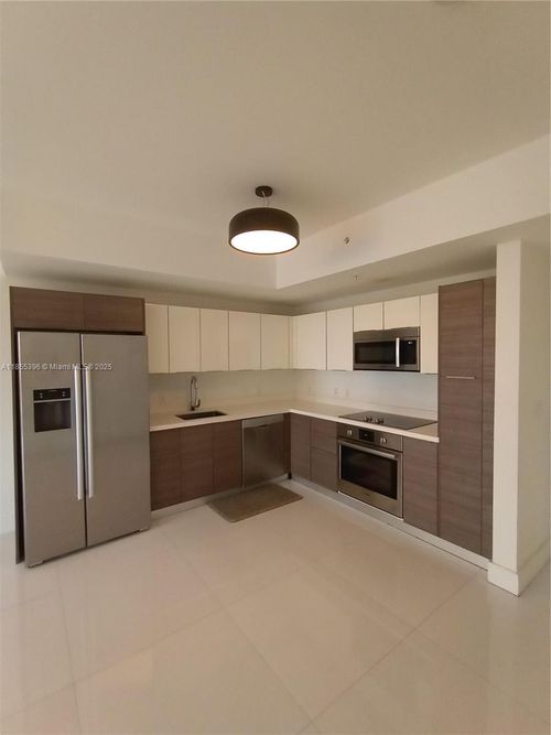 unit-1806-1010 Sw 2nd Ave, Miami, FL, 33130-4462 | Card Image
