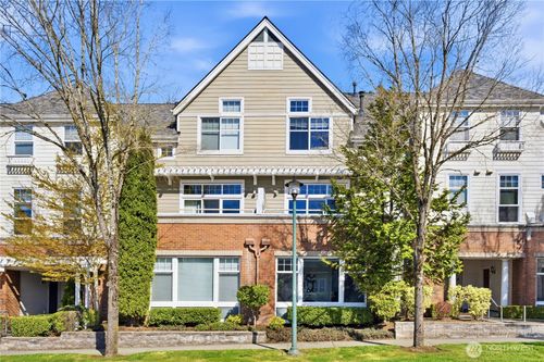 1439 Huckleberry Cir, Issaquah, WA, 98029-7651 | Card Image