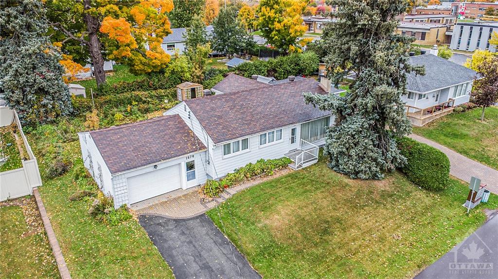 1670 St Laurent St, For Sale in Rockland Zoocasa