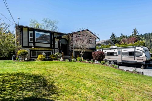 21043 Greenwood Dr, Hope, BC, V0X1L1 | Card Image