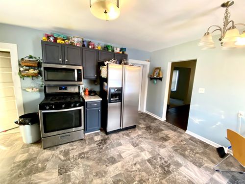 215 Brown St, Clinton, MI, 49236-9754 | Card Image